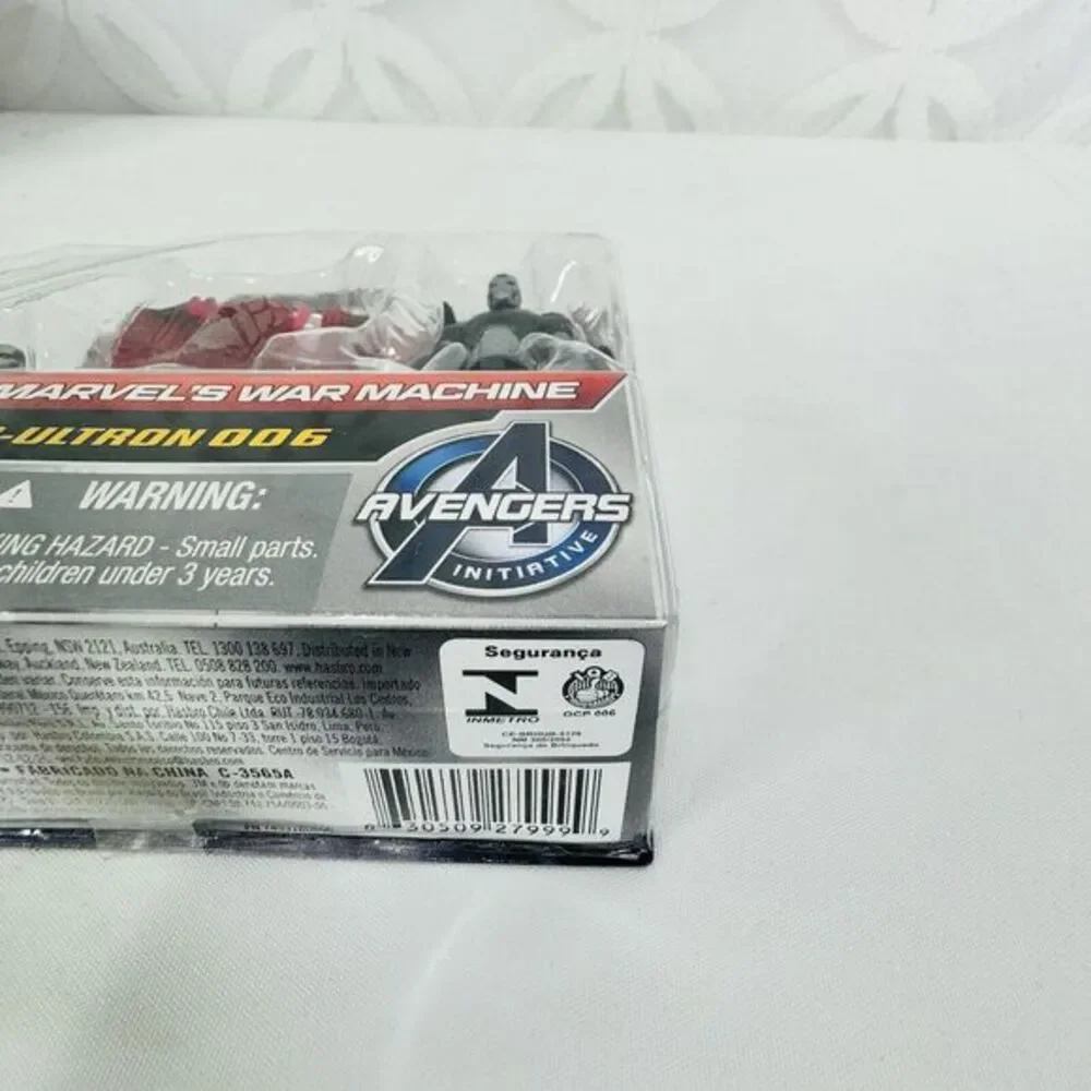 Marvel Avengers Age‎ of Ultron War Machine vs Sub-Ultron 006 Figure Set